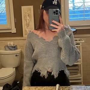 Distressed Knit Sweaters ”NEW”